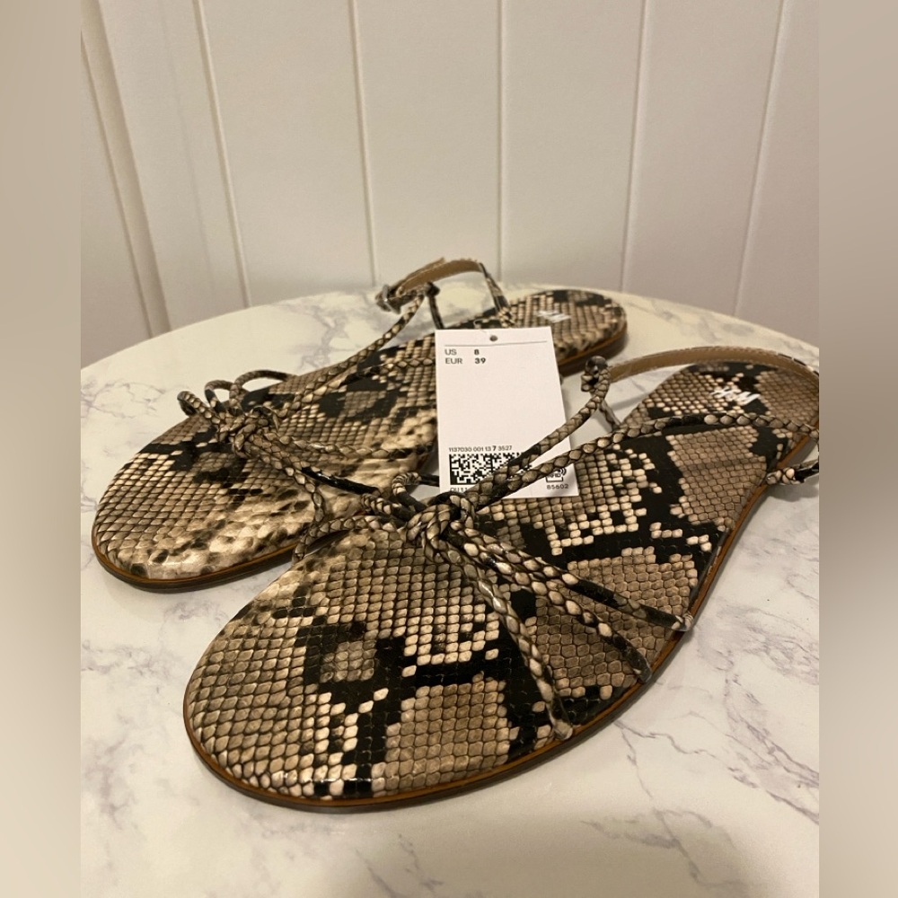 NWT H&M Snakeskin Print Sandals